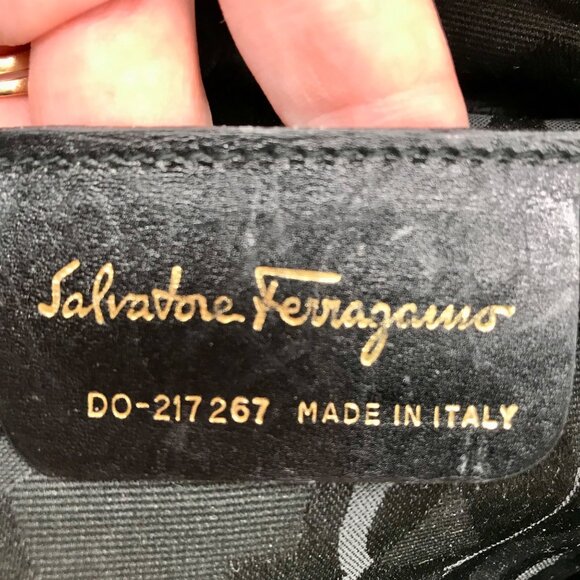 Salvatore Ferragamo Multicolor Woven Leather Gancini Shoulder Bag - Picture 11 of 12